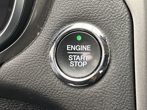 Used 2019 Ford Fusion SE image 20