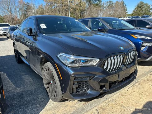 Used 2022 BMW X6 M50i w/ Executive Package image 3