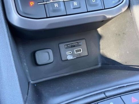 Used 2023 GMC Acadia AT4 w/ Technology Package AWD/4WD image 32