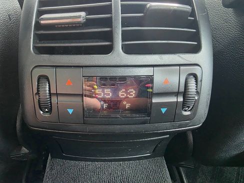 Used 2008 Mercedes-Benz E 550 Sedan image 29