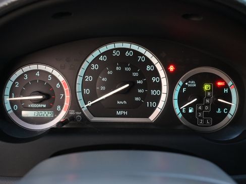 Used 2005 Toyota Sienna XLE image 30