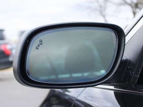 Used 2015 Ford Taurus Limited w/ Equipment Group 301A image 8