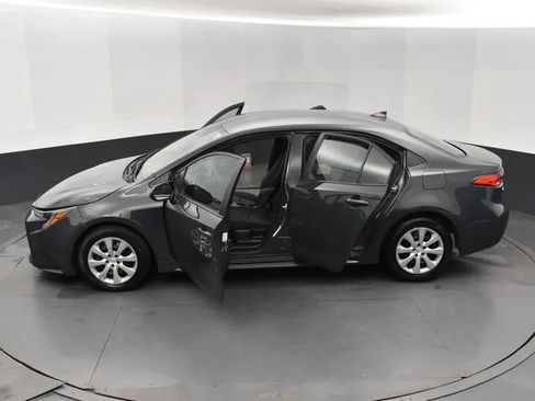 Used 2024 Toyota Corolla LE FWD image 7