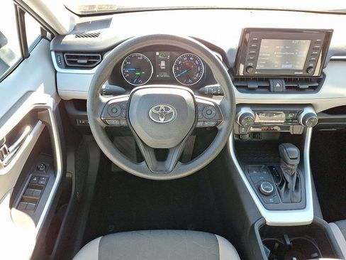 Certified 2022 Toyota RAV4 XLE image 13