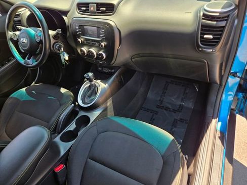 Used 2016 Kia Soul + w/ Designer's Package FWD image 20