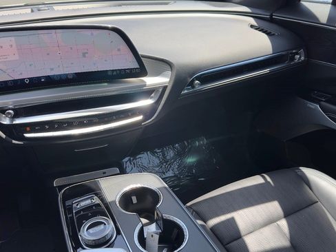 Certified 2024 Cadillac Lyriq Sport AWD/4WD image 8