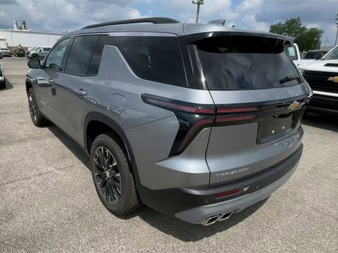 New 2026 Chevrolet Traverse LT w/ Sun and Wheel Package image 8