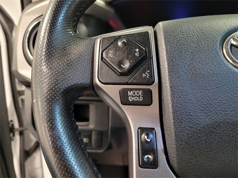 Used 2018 Toyota Tacoma SR5 image 22