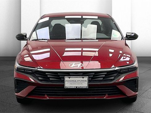 Certified 2025 Hyundai Elantra Sport image 2