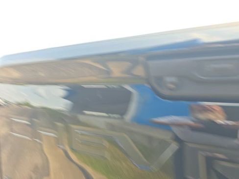 Used 2024 Chevrolet Silverado 2500 ZR2 w/ Technology Package image 20