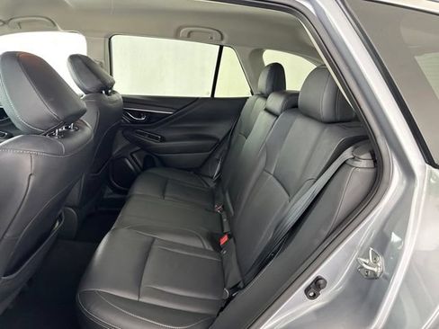 Used 2022 Subaru Outback Limited AWD/4WD image 25