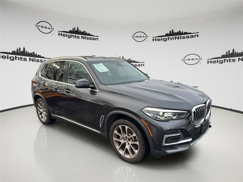 Used 2022 BMW X5 xDrive40i w/ Premium Package image 5