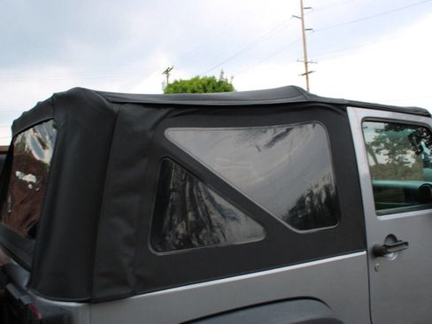Used 2014 Jeep Wrangler Sport image 21