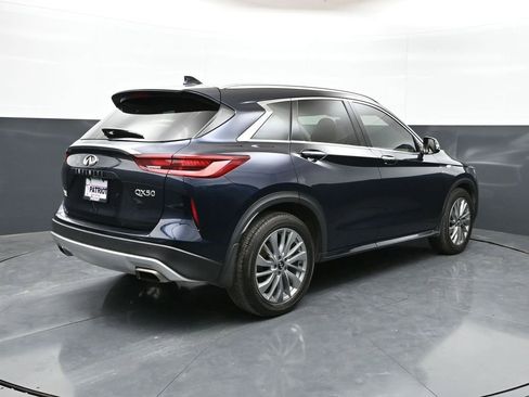 Used 2023 INFINITI QX50 Luxe FWD image 3