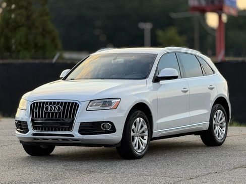 Used 2016 Audi Q5 2.0T Premium Plus w/ Technology Package AWD/4WD image 6