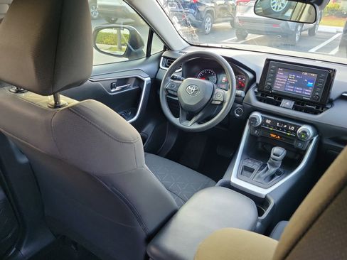 Used 2021 Toyota RAV4 XLE image 14