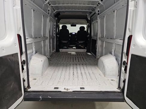 Used 2023 RAM ProMaster 2500 FWD image 13