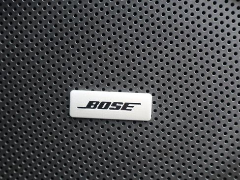 Used 2019 Chevrolet Camaro LT w/ Technology Package RWD image 16