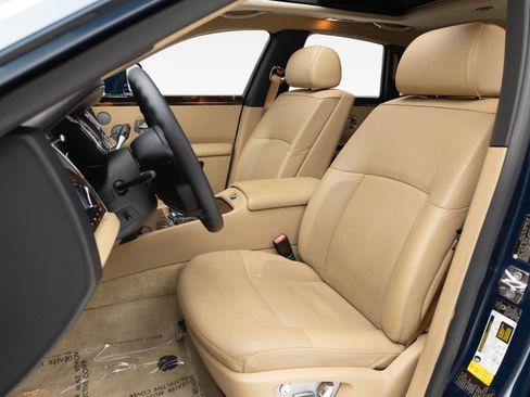 Used 2010 Rolls-Royce Ghost RWD image 8