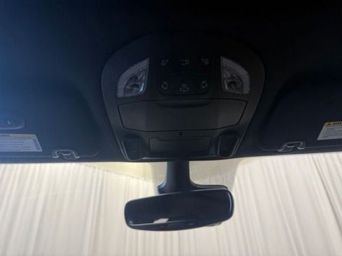 New 2027 Chrysler Pacifica Limited AWD/4WD image 17