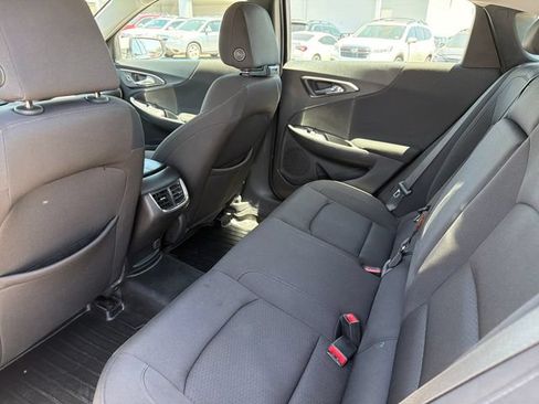 Used 2019 Chevrolet Malibu LT FWD image 21
