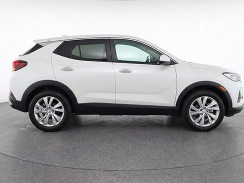 Used 2025 Buick Encore GX Preferred AWD/4WD image 11