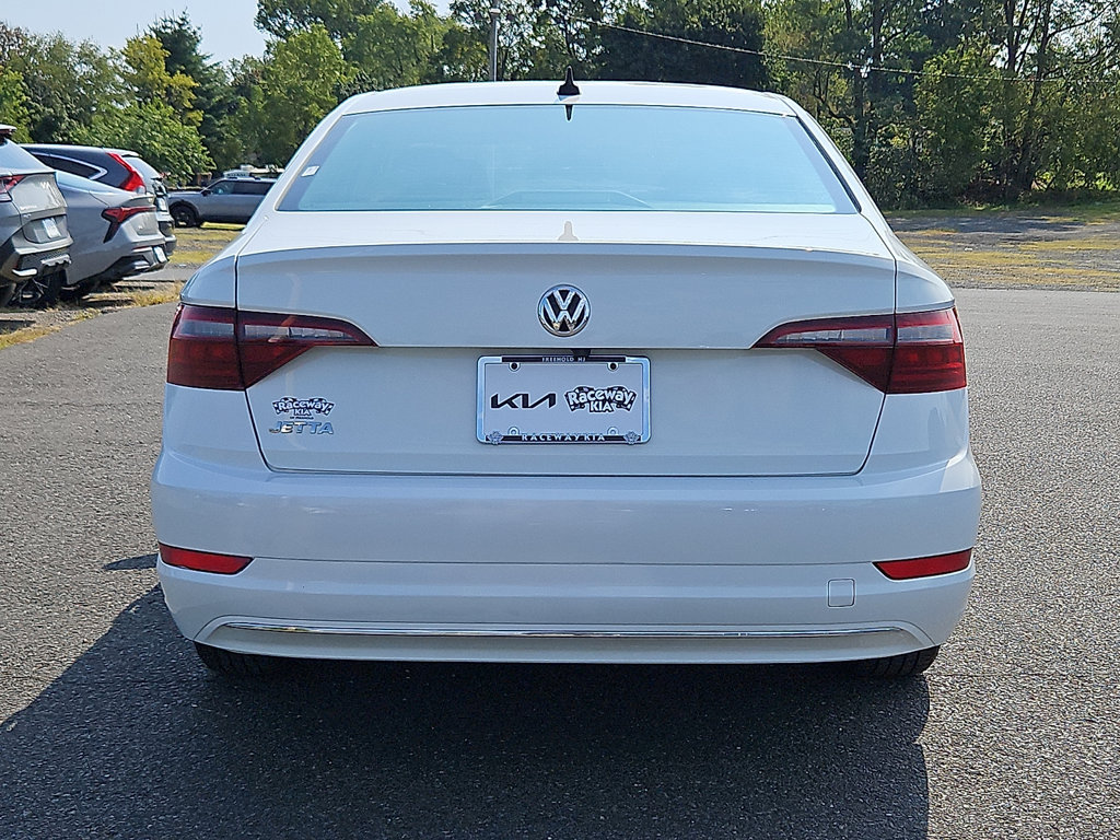 Used 2021 Volkswagen Jetta SE FWD image 6