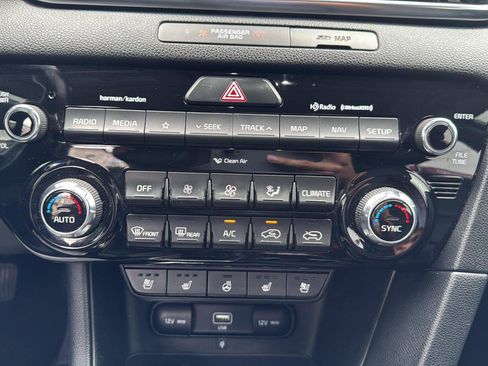Used 2022 Kia Sportage EX w/ EX Technology Package AWD/4WD image 16