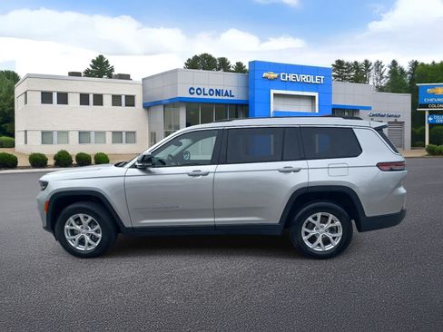 Used 2023 Jeep Grand Cherokee L Limited AWD/4WD image 6