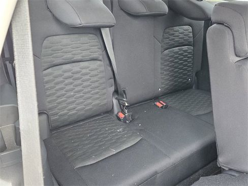 Used 2023 Nissan Pathfinder S image 15