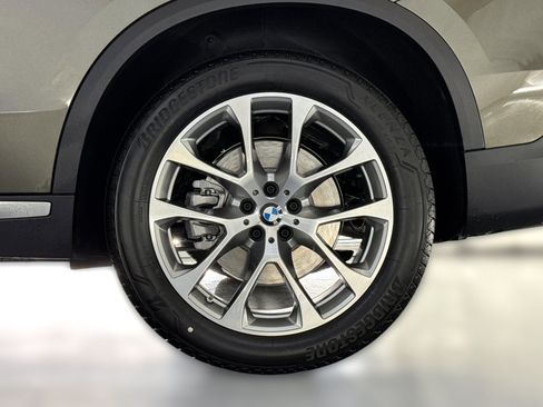 Used 2026 BMW X5 xDrive40i w/ Climate Comfort Package AWD/4WD image 12