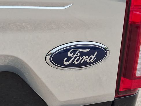 Used 2020 Ford F150 Platinum w/ Equipment Group 701A Luxury AWD/4WD image 24