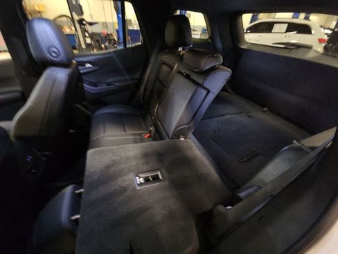 Certified 2025 Chevrolet Equinox LT w/ Convenience Package II image 35