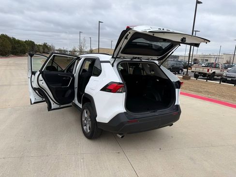 Used 2024 Toyota RAV4 XLE image 24