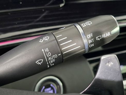 Used 2023 Cadillac Escalade V image 31