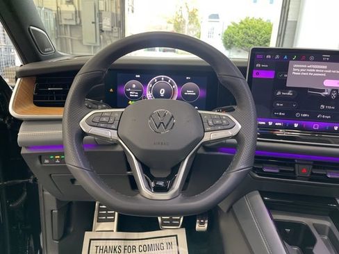 New 2026 Volkswagen Tiguan SEL R-Line AWD/4WD image 15