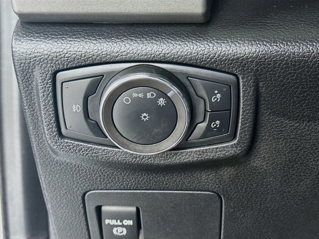 Used 2020 Ford Expedition XLT w/ Equipment Group 201A AWD/4WD image 11