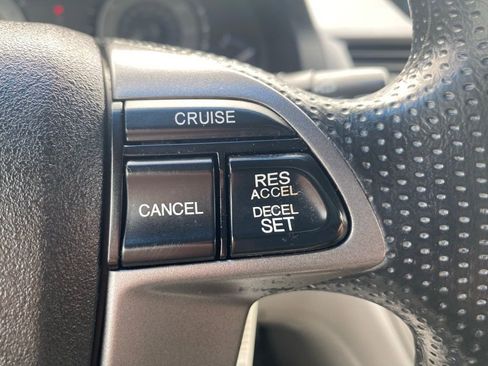 Used 2011 Honda Odyssey LX image 17