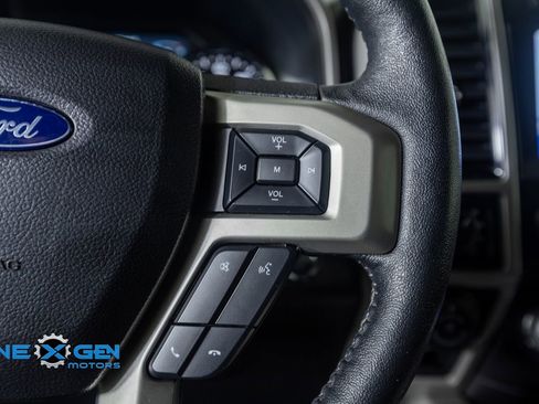 Used 2020 Ford F150 Lariat w/ Equipment Group 502A Luxury AWD/4WD image 15