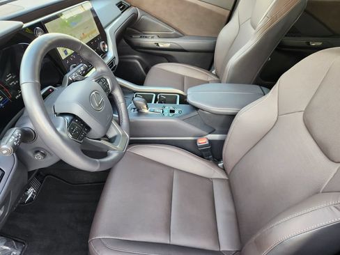 Used 2026 Lexus TX 350 AWD w/ Technology Package image 13