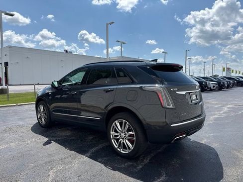 Used 2023 Cadillac XT5 Sportv w/ Technology Package AWD/4WD image 4