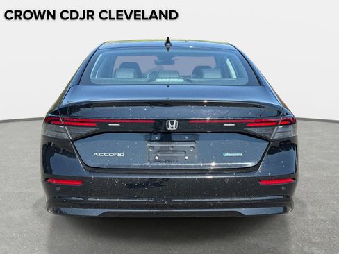 Used 2025 Honda Accord EX-L image 6