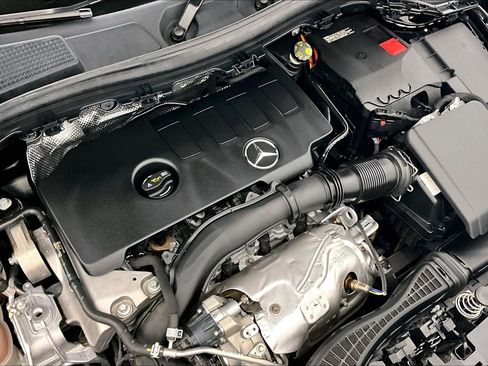 Certified 2023 Mercedes-Benz GLA 250 4MATIC image 30