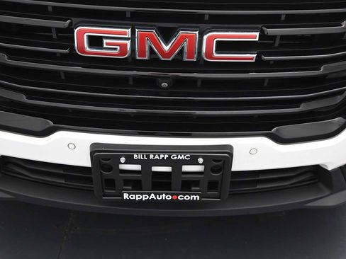 Used 2023 GMC Terrain SLT w/ Tech Package AWD/4WD image 21