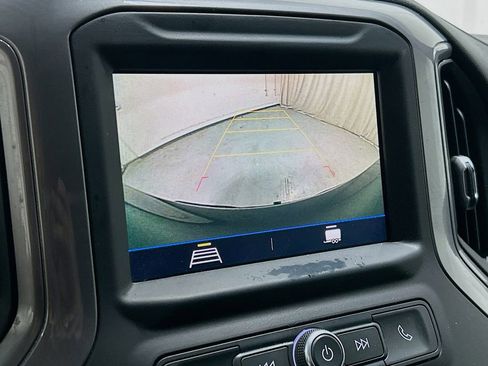 Used 2021 Chevrolet Silverado 1500 Custom image 13