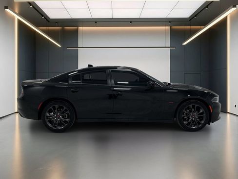 Used 2023 Dodge Charger SXT RWD image 7