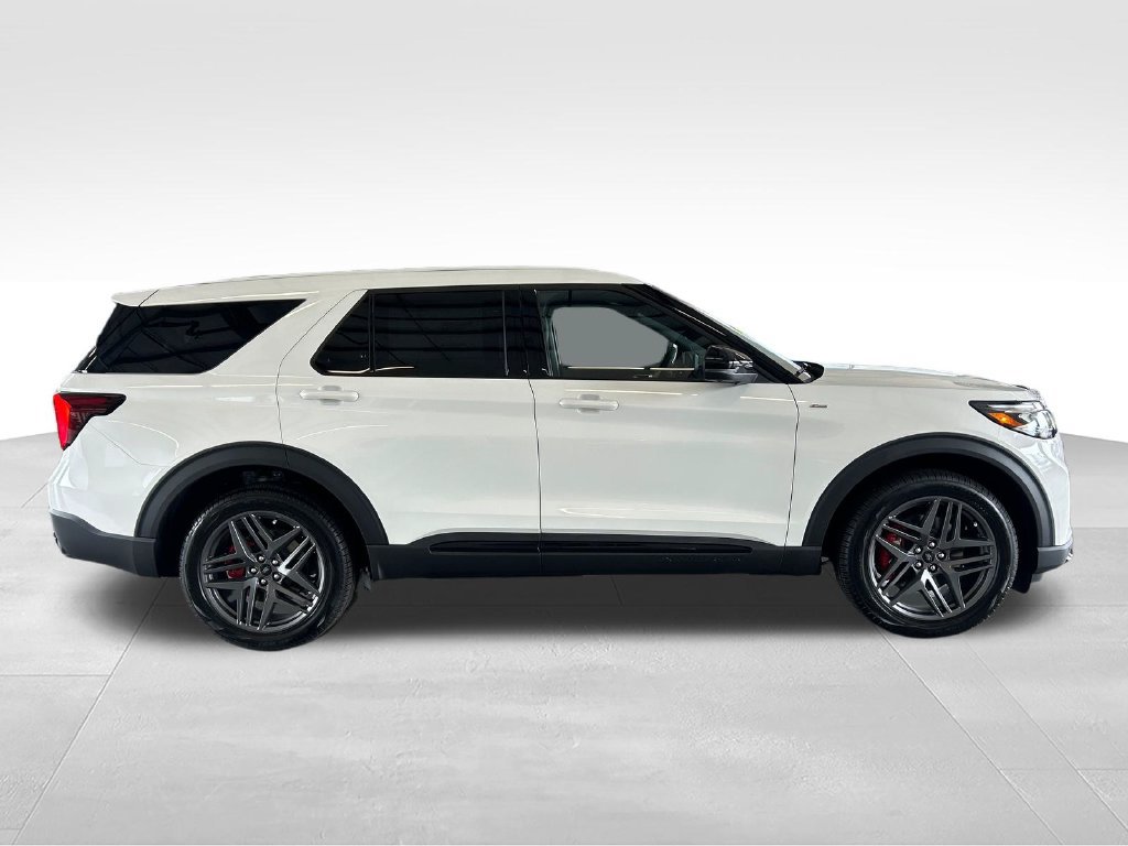 New 2027 Ford Explorer ST-Line w/ Premium Package AWD/4WD image 6