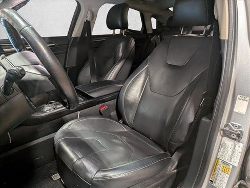 Used 2019 Ford Fusion Titanium image 16