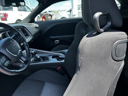 Used 2021 Dodge Challenger R/T Scat Pack w/ Driver Convenience Group RWD image 9