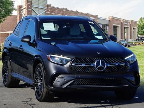 Certified 2023 Mercedes-Benz GLC 300 image 3